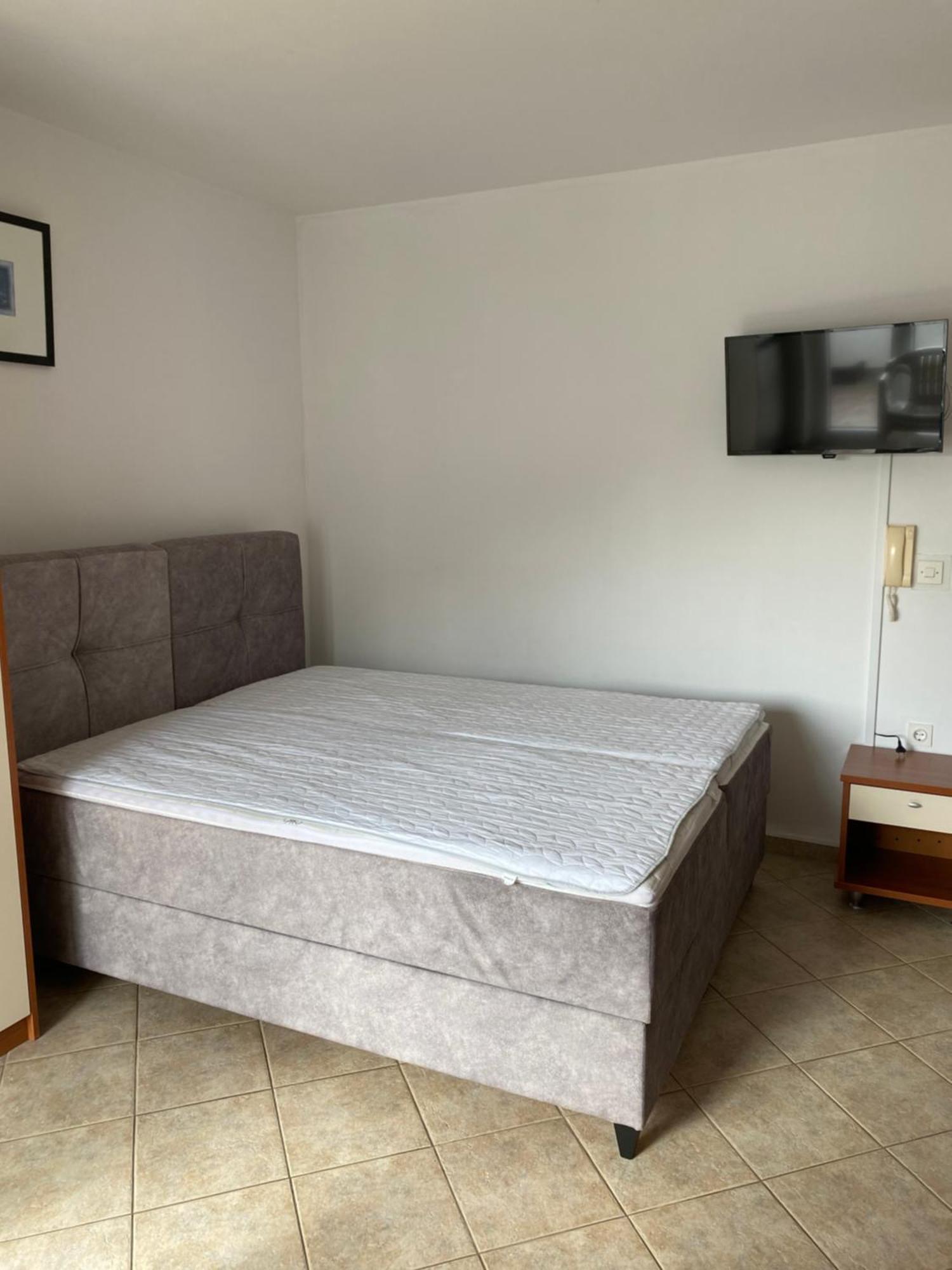 Apartments Zara Bagian luar foto