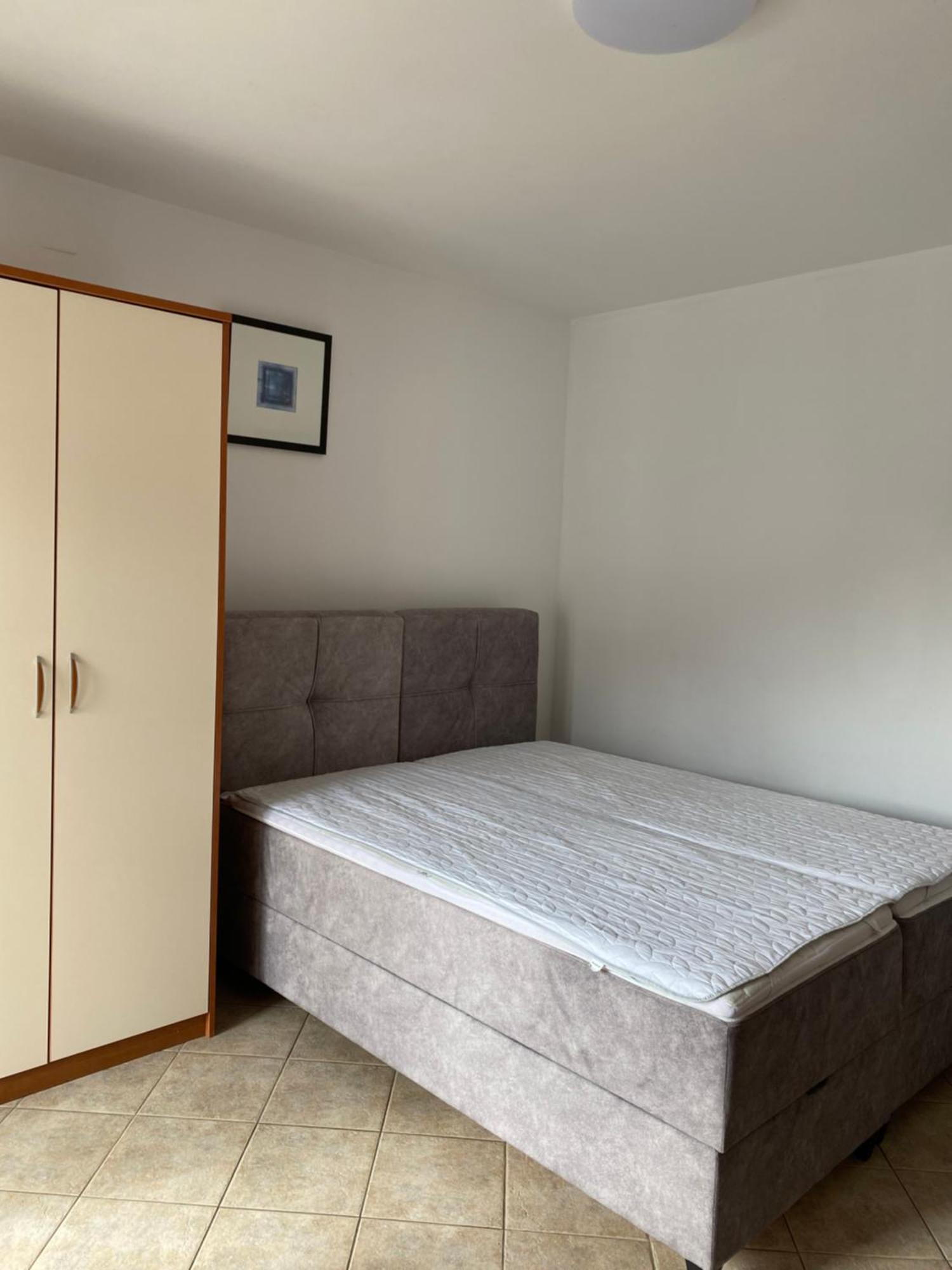 Apartments Zara Bagian luar foto