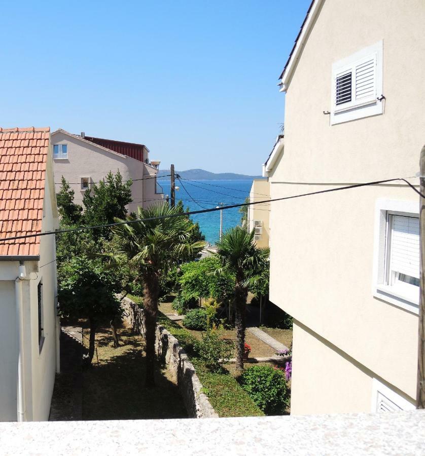 Apartments Zara Bagian luar foto